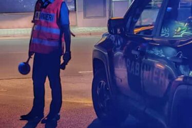 MADDALONI CARABINIERI INTENSIFICANO CONTROLLI E SEQUESTRANO DROGA