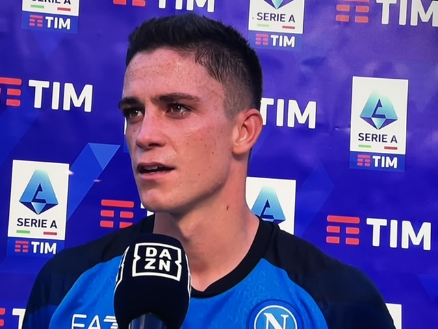 ASSIST DI GAETANO E JACK FA LO SQUASSATORE ASSIST DI GAETANO E JACK FA LO SQUASSATORE