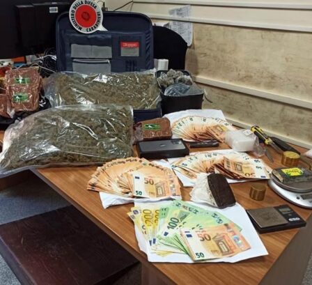 CARINOLA:ARRESTO 23ENNE PER DETENZIONE GR.177 HASHISH KG.1,4 MARIJUANA E € 20.000