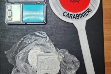 VILLA DI BRIANO:ARRESTATO SPACCIATORE