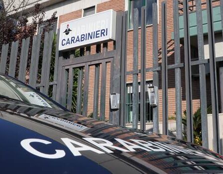 SANVITTORE:RUBA ESCAVATORE ARRESTATO