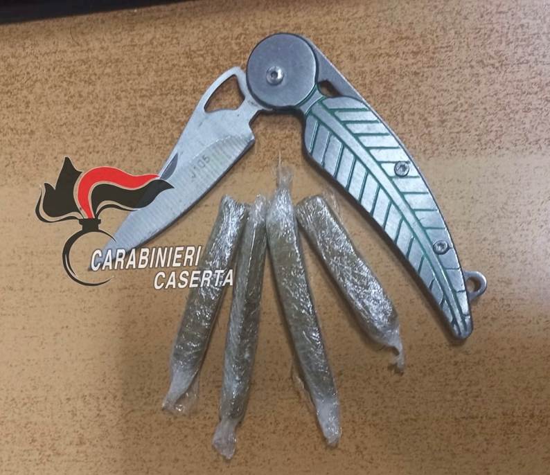 CARABINIERI CASERTA ARRESTANO GAMBIANO CHE SPACCIAVA A S.NICOLA LA STRADA