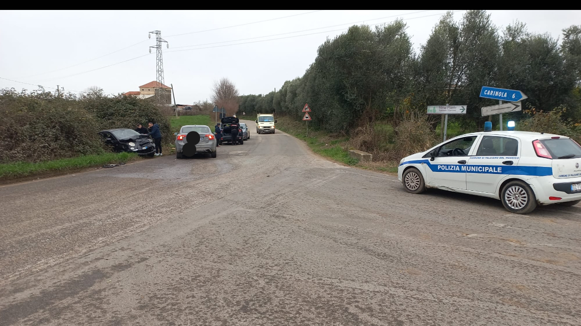 Ma non sarebbe meglio se CC. e VV.UU.stessero su strada anziché in caserma?