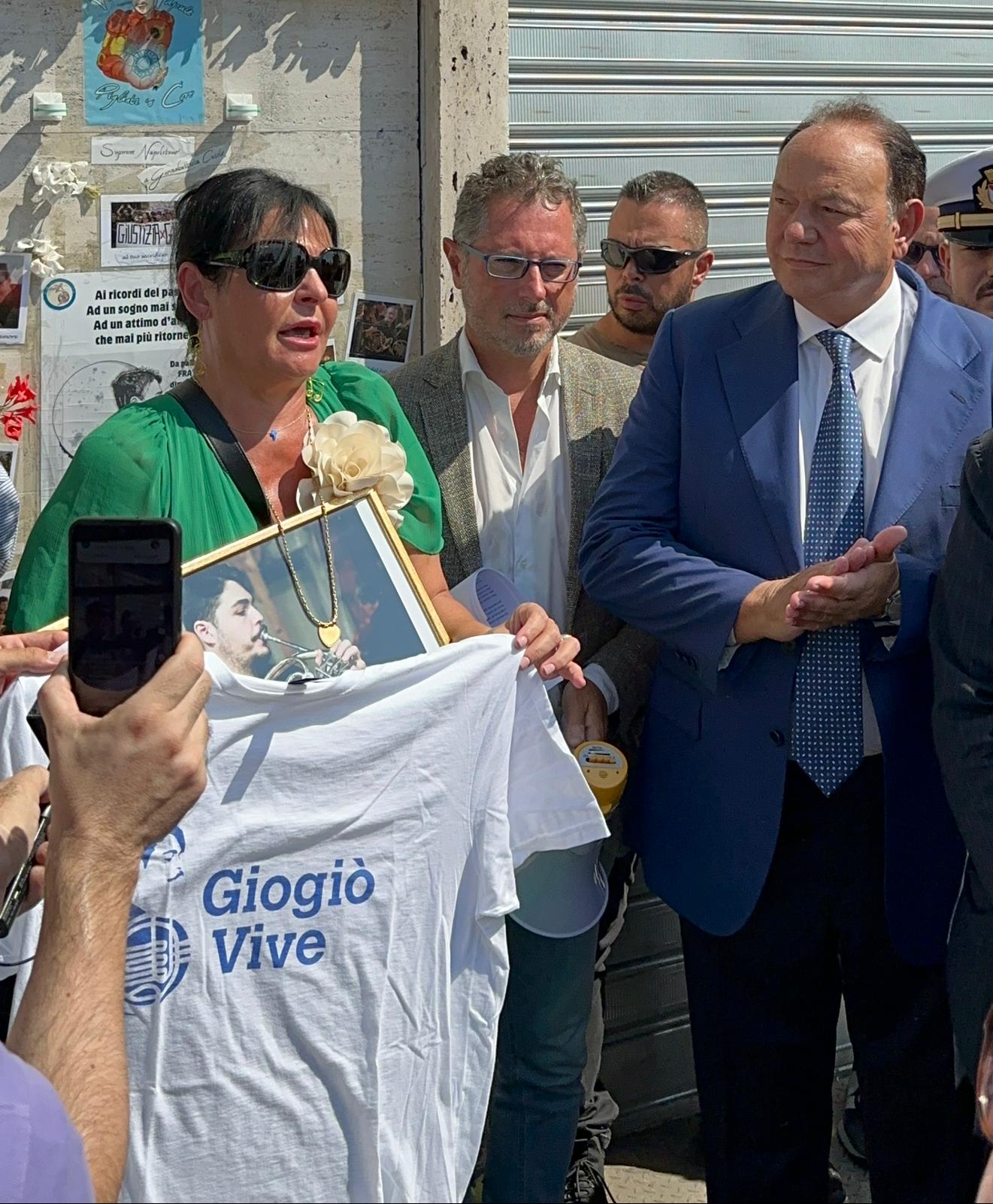 OLIVIERO:SACRIFICIO DI GIÓ GIÓ ESEMPIO RESTA IN ETERNO