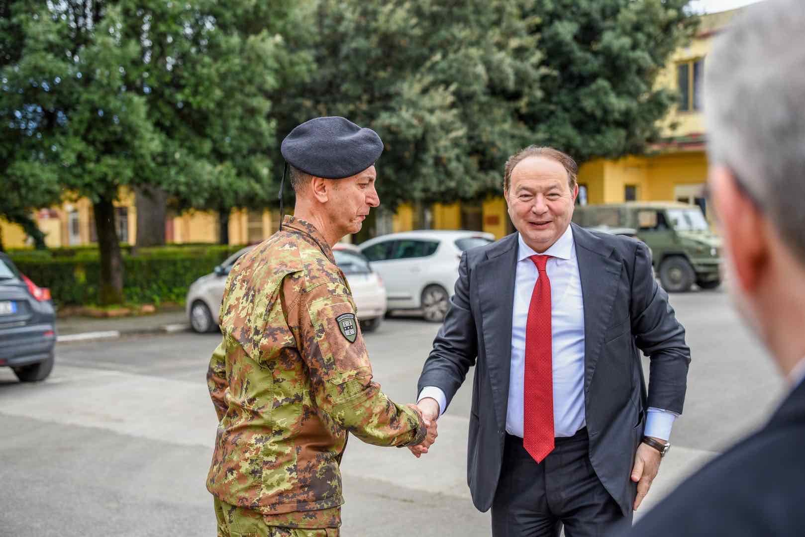 PRESIDENTE OLIVIERO INCONTRA GEN.LA GALA